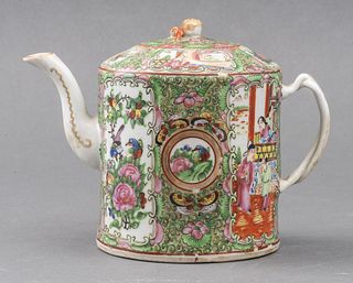 Chinese Rose Medallion Teapot, Late 19th C.