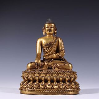 A Gilt Bronze Seated Shakyamuni Statue