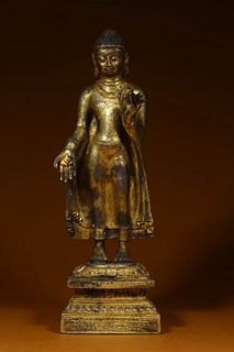 A Gilt Bronze Sakyamuni Statue