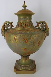 Large Royal Worcester Porcelain Urn.