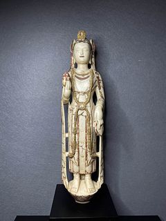 A Carved HanBai Jade Buddha Statue