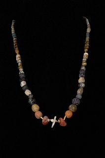 ROMAN GLASS AND GOLD NECKLACE