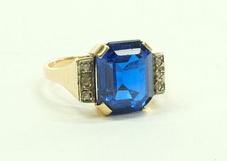 18K Yellow Gold, Blue Spinel, & Diamond Ring