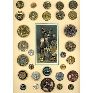 A CARD OF ASSORTED MATERIAL ASSORTED DEER BUTTONS