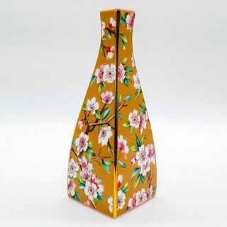 Wedgwood Bone China Vase, May Flowers