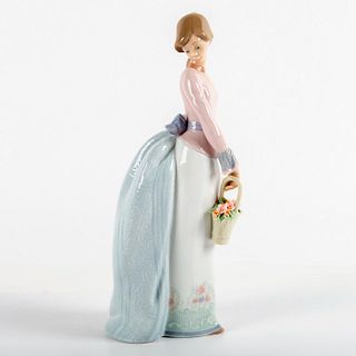 Basket of Love 1007622 - Lladro Porcelain Figurine