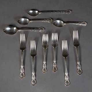 Group of 10 Pieces of Sterling Flatware, consisting of nine pieces of Wallace "Old Atlanta" pattern, consisting of 2 teaspoons, 4 luncheon forks, 1 so