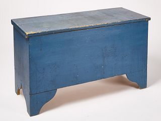 Blanket Chest in Blue Paint