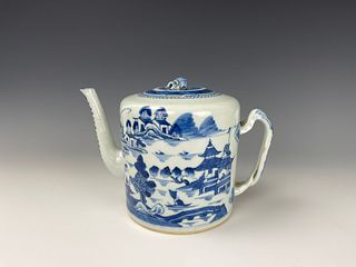 Qing Dynasty Chinese Blue and White Porcelain Teapot