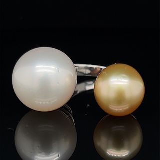 18k White & Golden South Sea Pearls RingÂ 