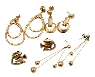 Four Pairs of 14 Karat Gold Pierced Earrings, 15 grams.