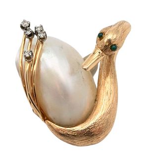 14 Karat Gold Brooch, having swans neck, large pearl, five diamonds, total weight 12 grams.