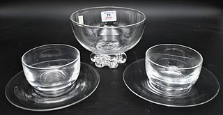 12 Steuben Crystal Finger Bowls and Underplates, along with a centerpiece bowl, height 4 1/2 inches, diameter 6 1/2 inches; height of bowls 2 1/2 inch