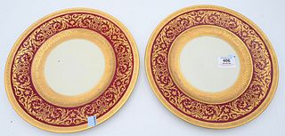 Set of 12 Service Plates, having gilt decoration, diameter 11 inches.