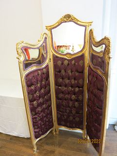 French LXV style Gilded 3 panel