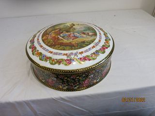 Circular Limoge style Porcelain Box