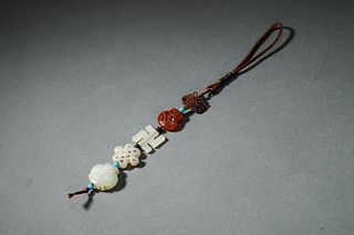 Qing: A Jade Cum Agate Ornament