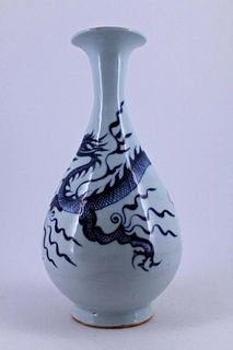 Blue&White Dragon Porcelain Vase Ming Period
