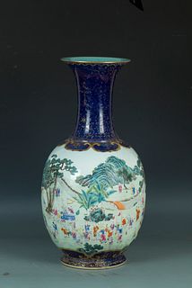 Qing Qianlong: A large Porcelain Vase.Diam:22cm High:65.7cm
