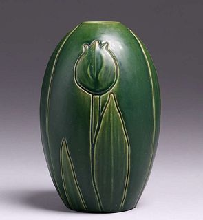 Denver Denaura Matte Green Tulip Vase 1903