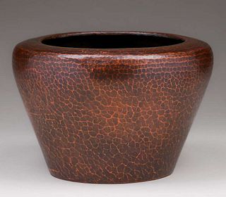 Stickley Brothers #249 Hammered Copper Jardiniere c1910