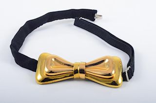 18K Gold Bow Tie