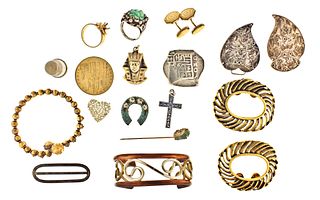A lot of 20th century costume jewelry
