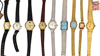 A lot of forty women's wrist watches