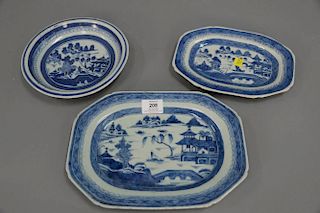 Canton three piece lot including two small trays and one round deep plate.