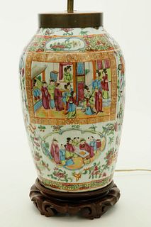 Chinese Rose Medallion Vase Lamp, 19th Century