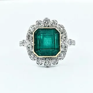 Sophisticated Emerald & Diamond Dress Ring