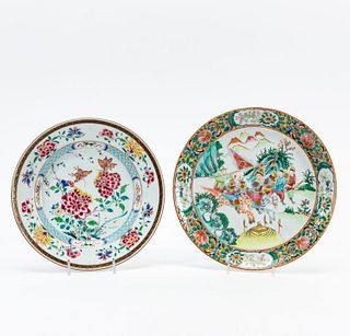 2 CHINESE PIECES, 1 ROSE MEDALLION 1 FAMILLE ROSE