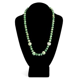 CHINESE BEADED SPINACH JADE NECKLACE