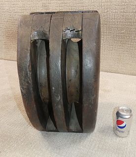 ANTIQUE LARGE SHIPS PULLEY BLOCK