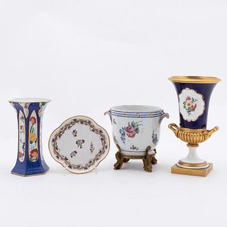 GROUP OF FOUR CONTINENTAL PORCELAIN OBJECTS