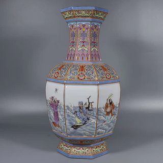 An Octagonal Shaped Porcelain Vase