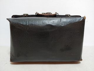 Uniquely sized Doctor's Bag