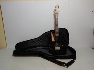 Fender Stratacaster Electric Guitar w/case
