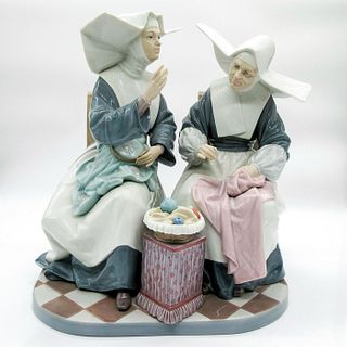 Sewing Circle 1005360 - Lladro Porcelain Figurine