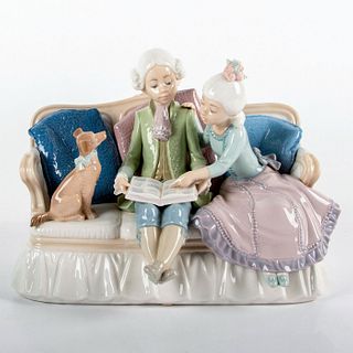 Storytime 1005229 - Lladro Porcelain Figurine