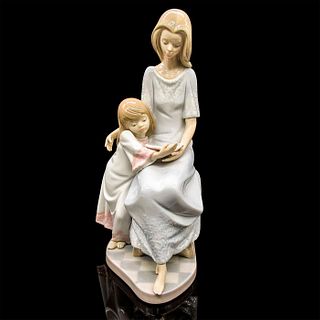 Bedtime Story 1005457 - Lladro Porcelain Figurine