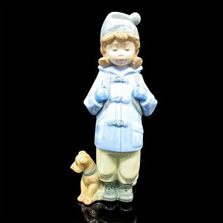 Nao by Lladro Figurine, Travelling Girl 02001038
