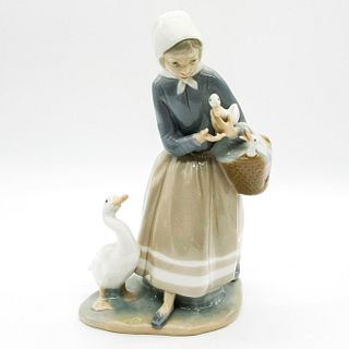 Shepherdess w/Ducks 1004568 - Lladro Porcelain Figurine