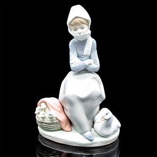 Girl w/Ducks 1001267 - Lladro Porcelain Figurine