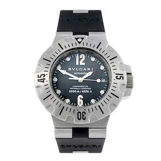 BULGARI - a gentleman's Diagono Professional Scuba wrist watch. Stainless steel case with calibrated