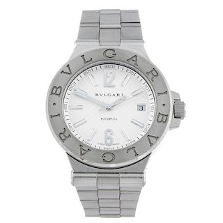 BULGARI - a gentleman's Diagono bracelet watch. Stainless steel case. Reference DG 40 S, serial L137