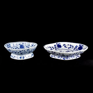 Chinese Blue and White Pedestal Bowls