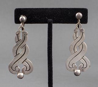 Vintage Taxco Mexican Silver Drop Earrings