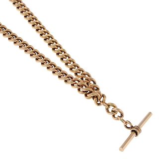 A rose metal Albert chain, T-bar and lobster clasp termination. 51cm. 89gms. <br><br> Chain shows ge