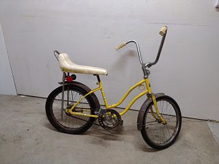 John Deere muscle bike, 20" yellow